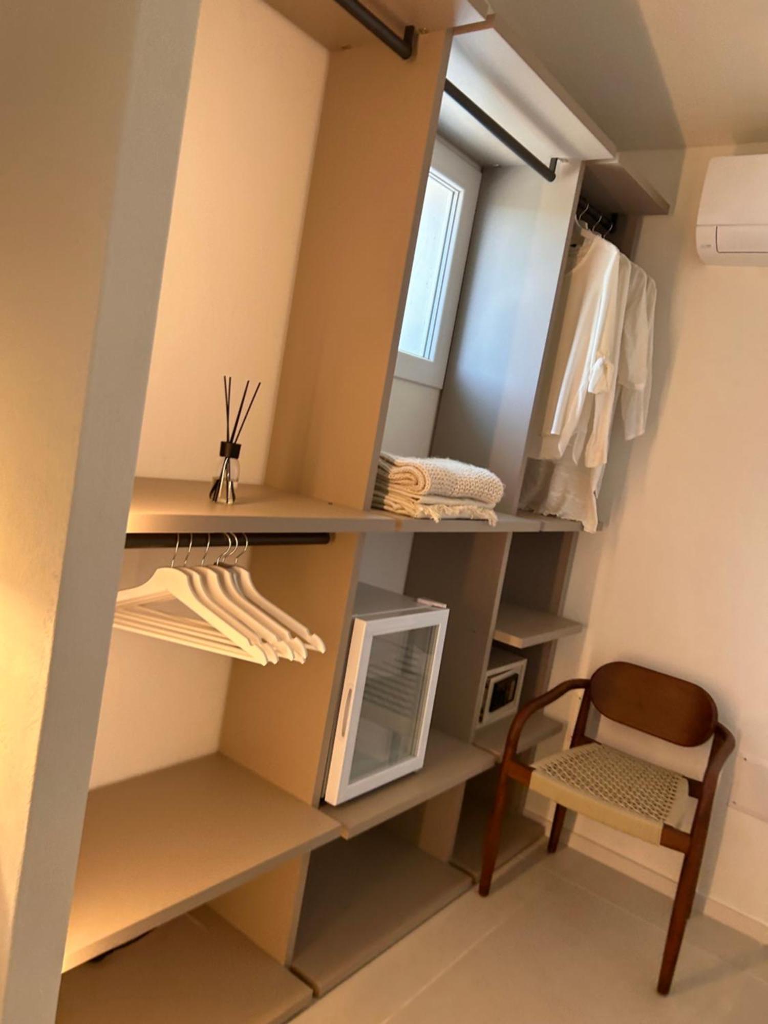Vireo Rooms Санта Мария Наварезе Екстериор снимка