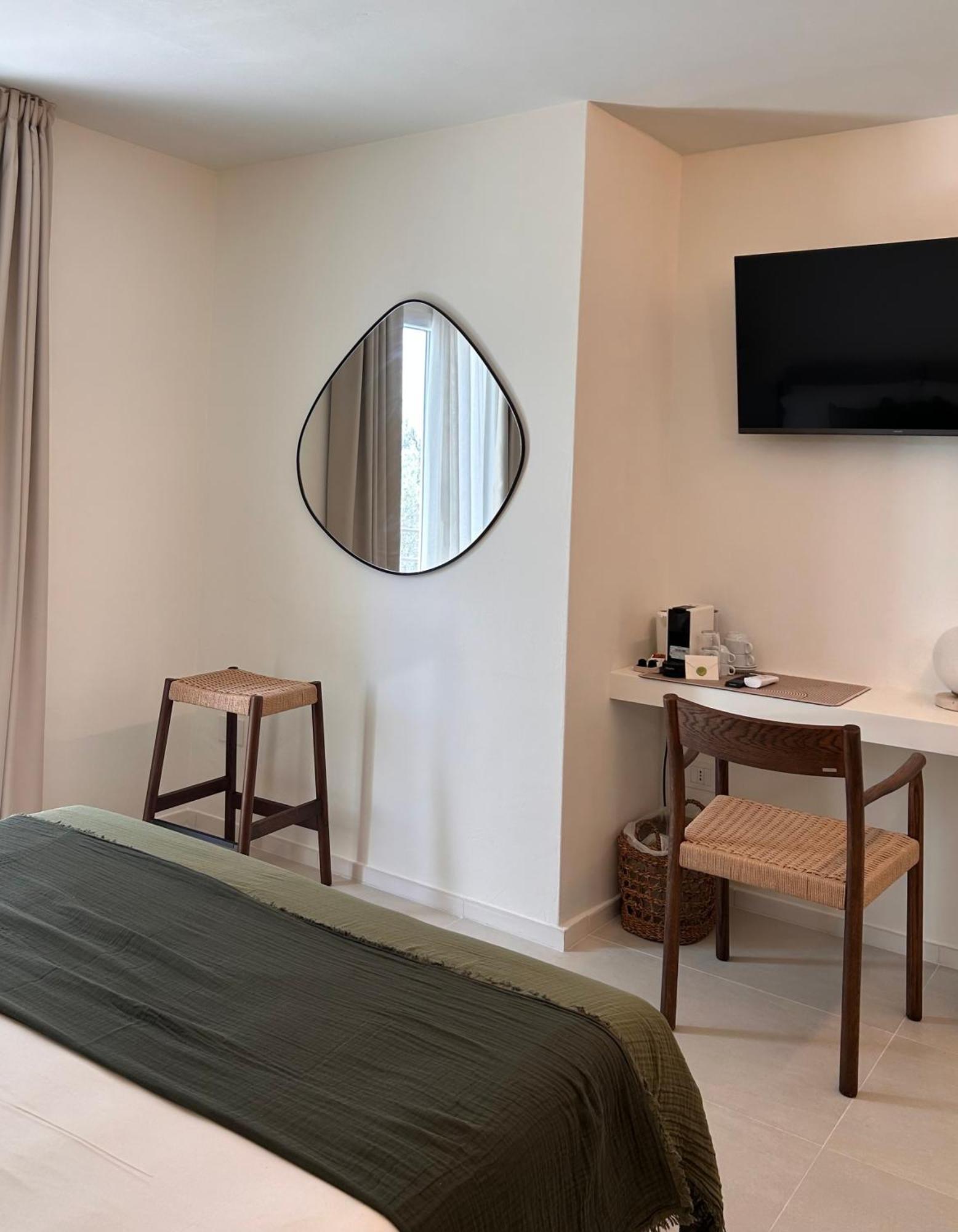 Vireo Rooms Санта Мария Наварезе Екстериор снимка